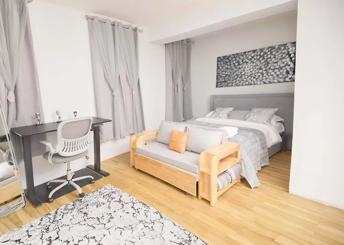 Gray Loft Escape Nyc Edition.